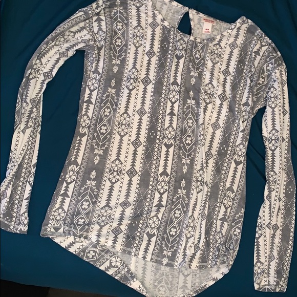 Long sleeved dress shirt - Picture 1 of 3